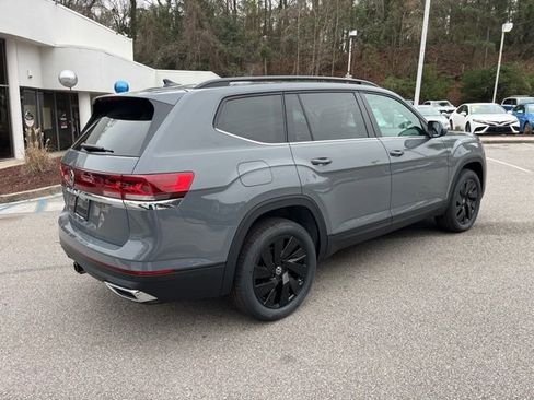 New 2026 Volkswagen Atlas SE image 3