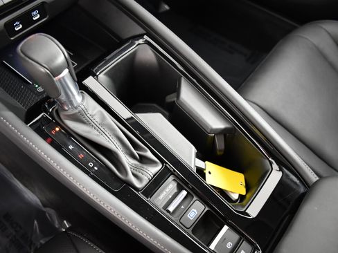 Certified 2025 Honda Accord Touring image 22