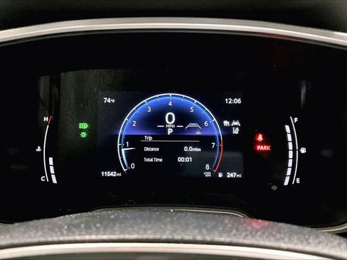 Used 2024 Toyota Corolla Cross XLE w/ Convenience Package FWD image 25