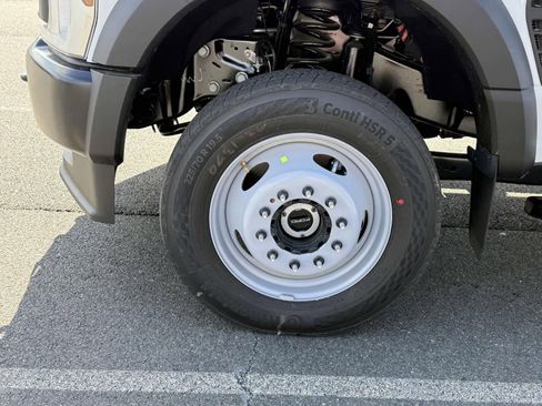 New 2025 Ford F550 4x4 Crew Cab Super Duty image 7