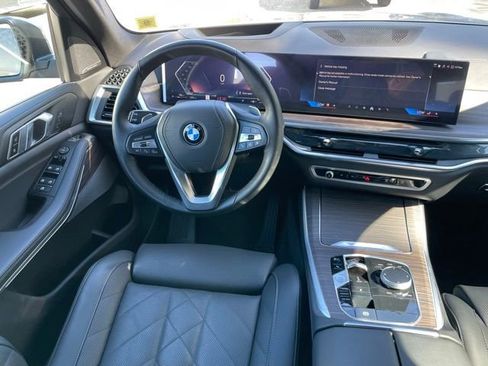 Used 2026 BMW X5 xDrive40i w/ Premium Package AWD/4WD image 9