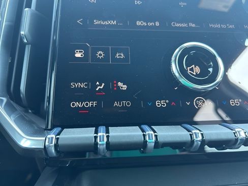 New 2026 GMC Acadia Elevation FWD image 21