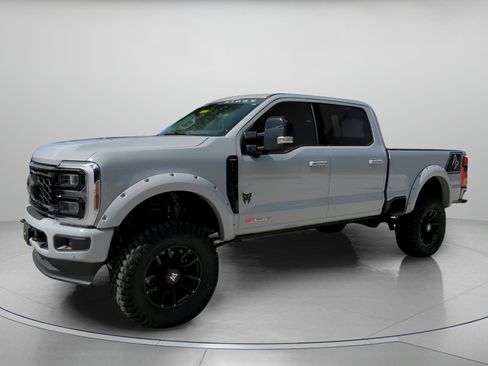 Used 2025 Ford F250 Lariat w/ Lariat Ultimate Package image 13