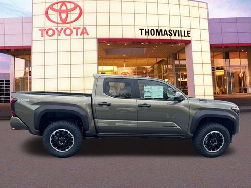 New 2025 Toyota Tacoma TRD Off-Road AWD/4WD image 4