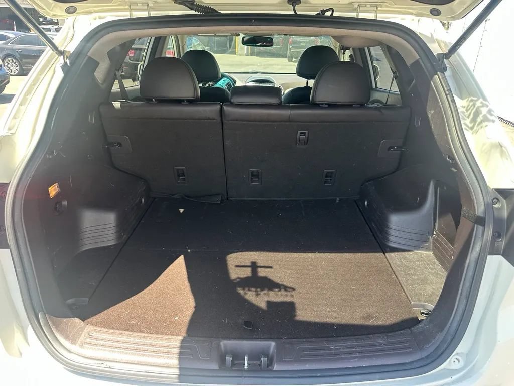 Used 2012 Hyundai Tucson GLS FWD image 5