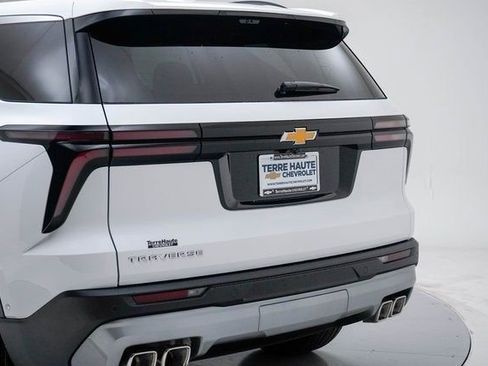 New 2026 Chevrolet Traverse LT w/ Enhanced Driving Package FWD image 5