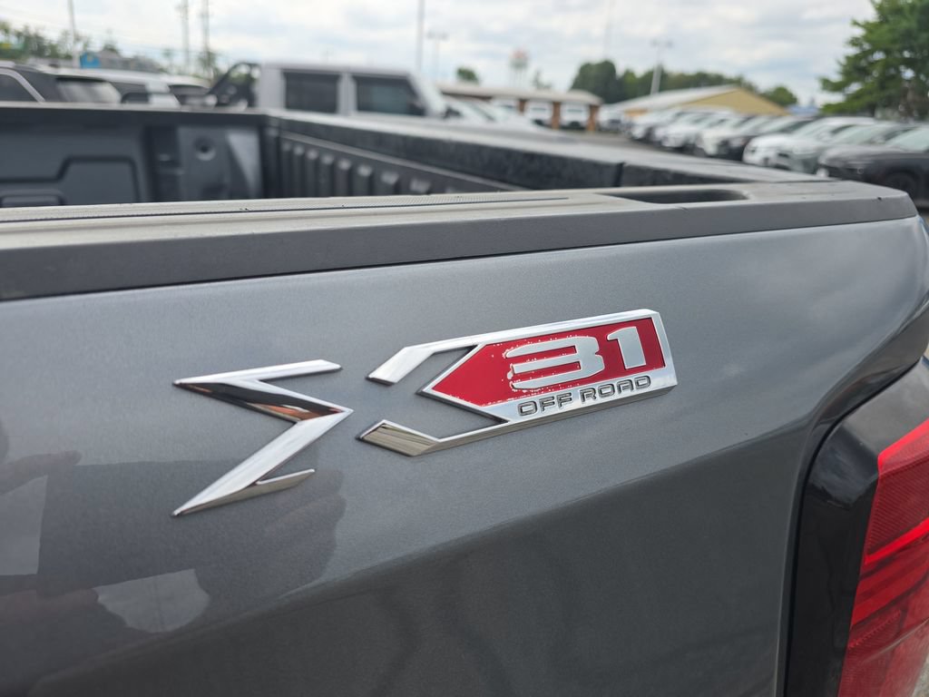 Used 2021 GMC Sierra 1500 Elevation w/ X31 Off-Road Package AWD/4WD image 14