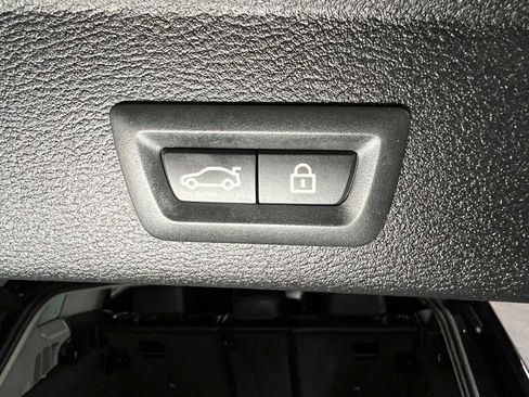 Used 2017 BMW X3 xDrive28i AWD/4WD image 17
