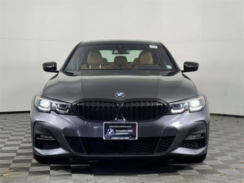 Used 2022 BMW 330i xDrive Sedan w/ M Sport Package image 6