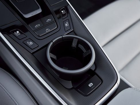 Used 2022 Porsche 911 Turbo S image 58