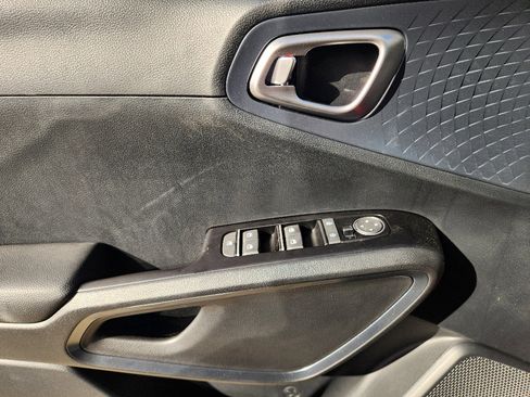 New 2025 Kia Soul EX image 16