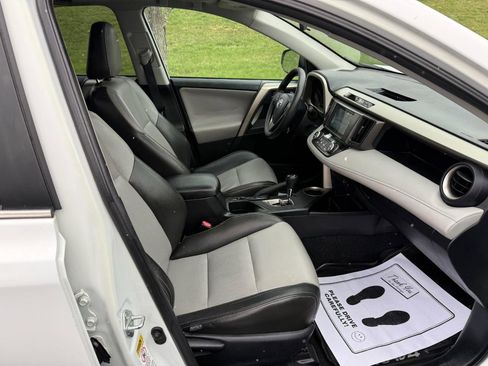 Used 2014 Toyota RAV4 XLE image 26