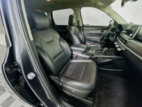 Used 2021 Kia Telluride LX FWD image 30