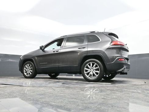 Used 2018 Jeep Cherokee Limited image 51