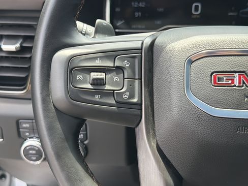 Used 2024 GMC Sierra 1500 AT4 w/ Technology Package AWD/4WD image 30