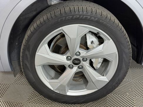 Certified 2024 Audi Q5 2.0T Premium Plus AWD/4WD image 12