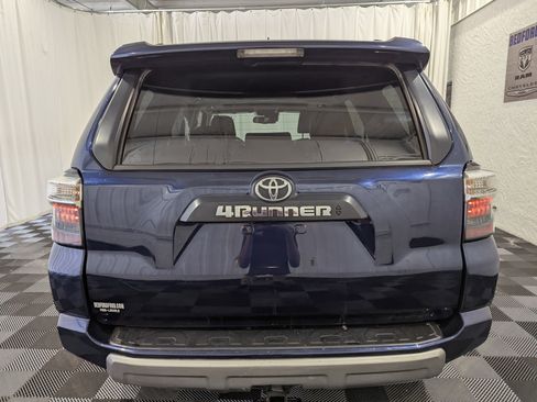 Used 2021 Toyota 4Runner TRD Off-Road Premium w/ Moonroof Package AWD/4WD image 9