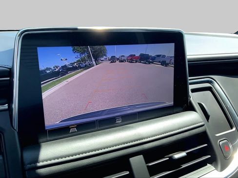 Used 2021 Chevrolet Tahoe Z71 AWD/4WD image 27