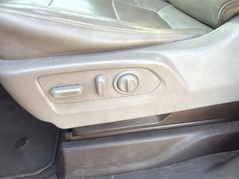 Used 2019 GMC Sierra 1500 SLT w/ SLT Premium Package image 12