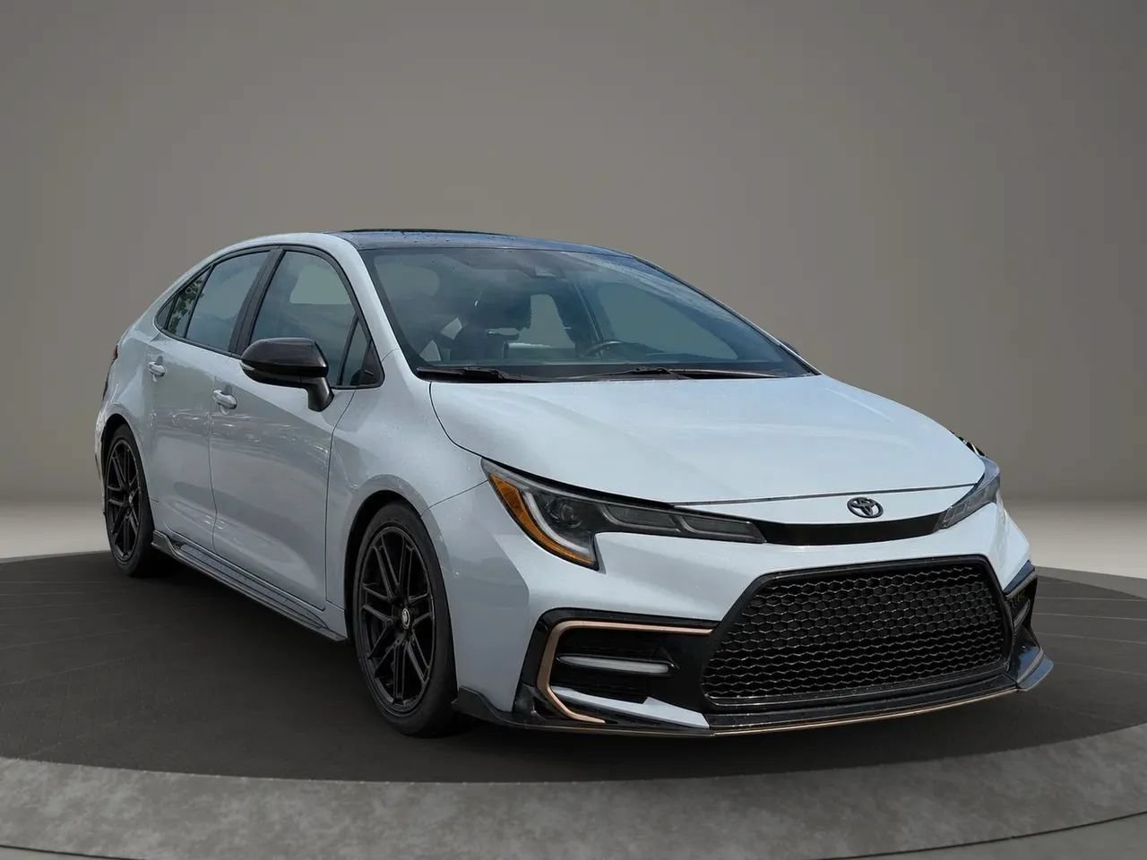 Used 2021 Toyota Corolla SE FWD image 3