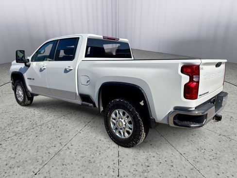 Used 2024 Chevrolet Silverado 2500 LT AWD/4WD image 10