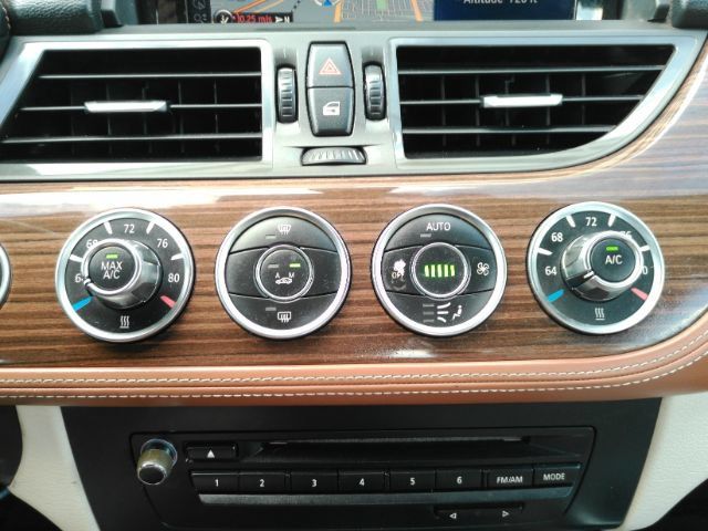 Used 2015 BMW Z4 sDrive28i RWD image 40