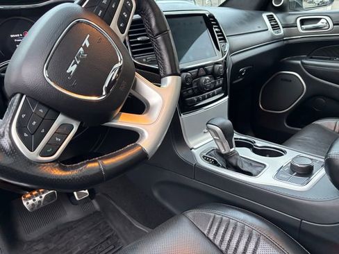 Used 2020 Jeep Grand Cherokee SRT image 17