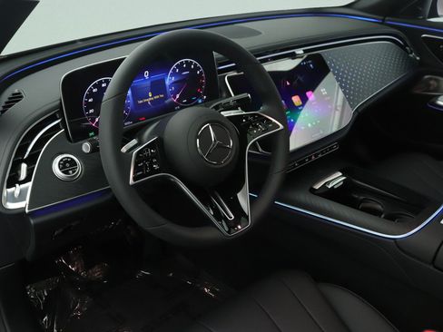New 2026 Mercedes-Benz E 350 Sedan image 4