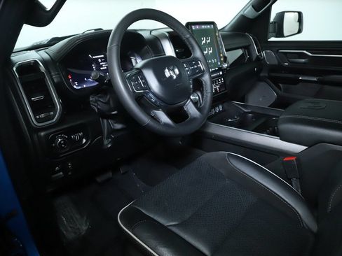 Used 2025 RAM 1500 Laramie w/ Night Edition AWD/4WD image 18
