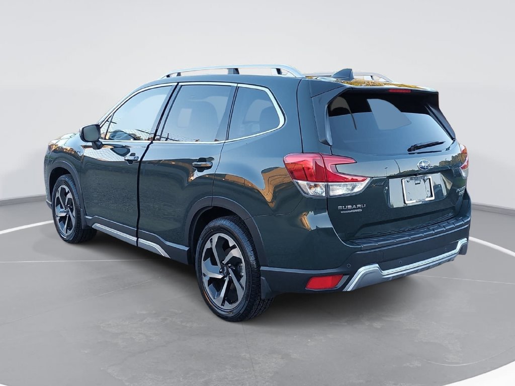 Used 2024 Subaru Forester Touring w/ Pop Package 2 AWD/4WD image 7