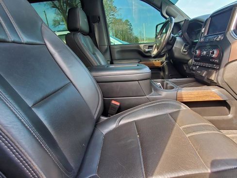 Used 2020 Chevrolet Silverado 3500 High Country w/ Z71 Off-Road Package image 4