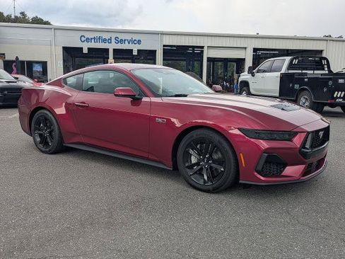 Used 2025 Ford Mustang GT RWD image 1