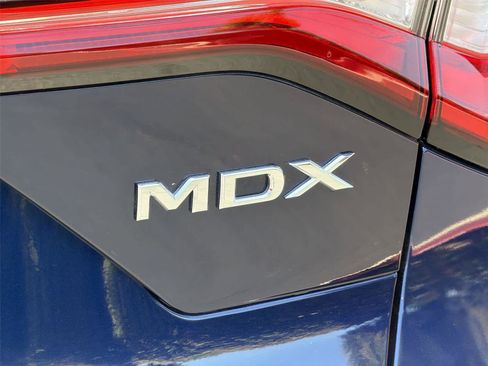 Certified 2024 Acura MDX FWD w/ Technology Package image 8