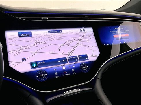 New 2026 Mercedes-Benz EQS 400 4MATIC SUV image 7