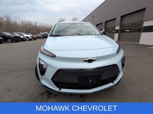 Used 2022 Chevrolet Bolt EUV LT w/ Convenience Package image 7