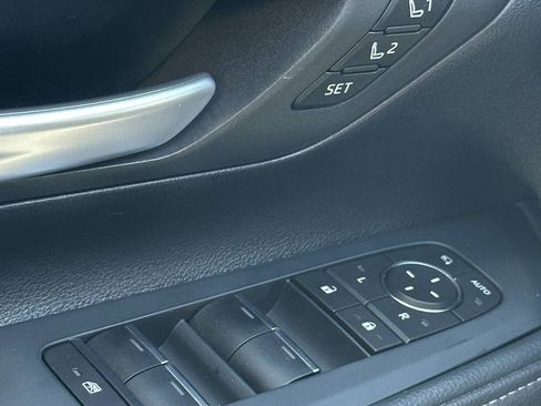 Used 2025 Toyota Grand Highlander AWD Hybrid image 48