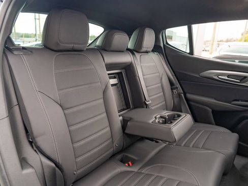 New 2025 Alfa Romeo Tonale w/ Premium Package image 18