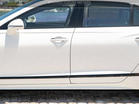 Used 2025 Bentley Flying Spur Plug-In Hybrid w/ First Edition Specification AWD/4WD image 52