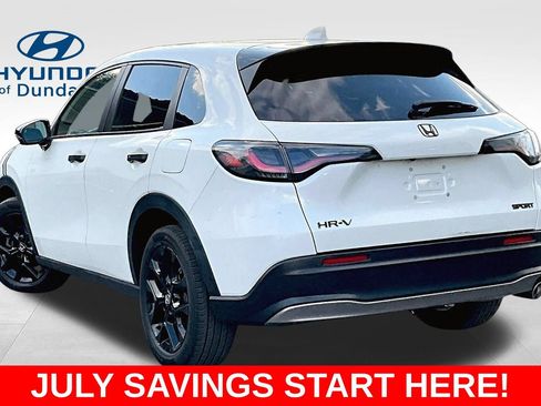 Used 2023 Honda HR-V Sport image 3