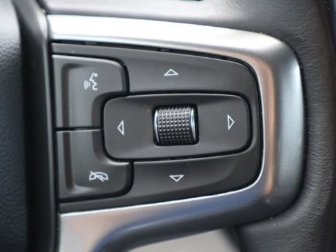 Used 2022 Chevrolet Silverado 1500 LT Trail Boss w/ LT Trail Boss Premium Package AWD/4WD image 7