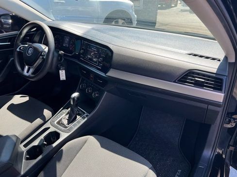 Used 2019 Volkswagen Jetta S w/ Driver Assistance Package FWD image 18