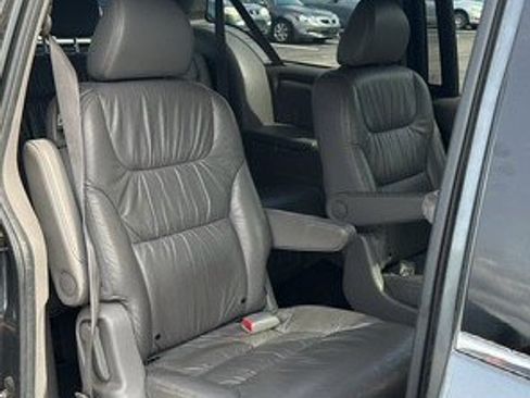 Used 2010 Honda Odyssey EX-L image 11