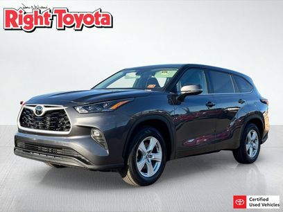Certified 2025 Toyota Highlander LE