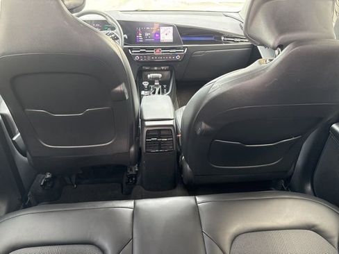 Used 2023 Kia Niro EX Touring image 34