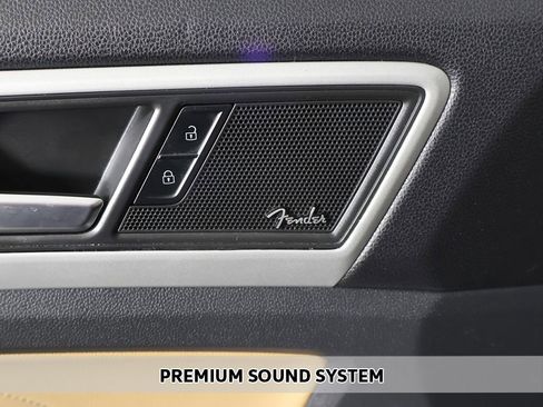 Used 2022 Volkswagen Atlas Cross Sport SEL Premium R-Line image 5