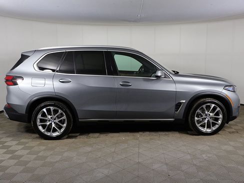 Used 2024 BMW X5 xDrive40i w/ Premium Package image 18