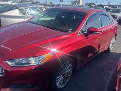 Used 2016 Ford Fusion SE w/ Equipment Group 202A FWD image 6