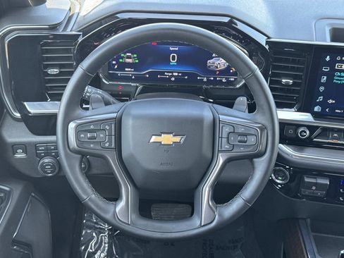 Used 2025 Chevrolet Silverado 1500 High Country w/ High Country Premium Package AWD/4WD image 10