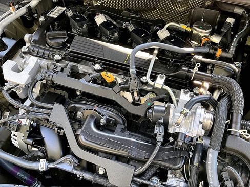 Certified 2024 Toyota Corolla LE image 28