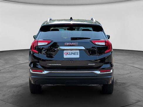 Used 2024 GMC Terrain SLT AWD/4WD image 6